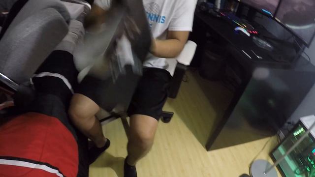 NEW GAMING CHAIR SECRET LAB OMEGA SOFTWEAVE COOKIES & CREAM (UNBOXING/REVIEW)