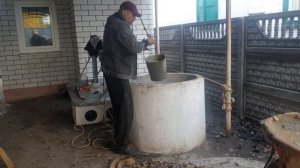Чистка и дезинфекция колодца вручную