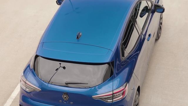 2024 Renault Clio смотреть онлайн