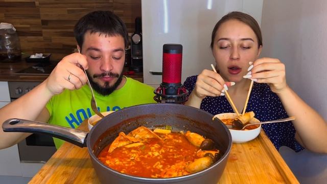 Mukbang Fire Noodles ? Пожар на балконе из-за электро гриля ? смотреть онлайн