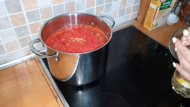 АДЖИКА С ХРЕНОМ НА ЗИМУ С ВАРКОЙ!!! смотреть онлайн