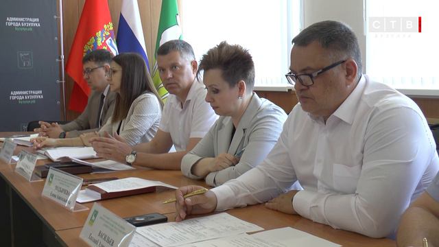 Глава Бузулука провел аппаратное совещание прошло в администрации Бузулука смотреть онлайн