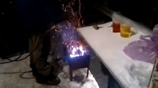 Разжечь угли .mp4 смотреть онлайн