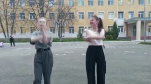 Танец под песню" Красками разными "