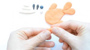 Лепка из пластилина. Как слепить рыбку быстро и просто. Веселая рыбка