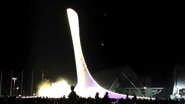 Поющие фонтаны, Олимпийский парк смотреть онлайн