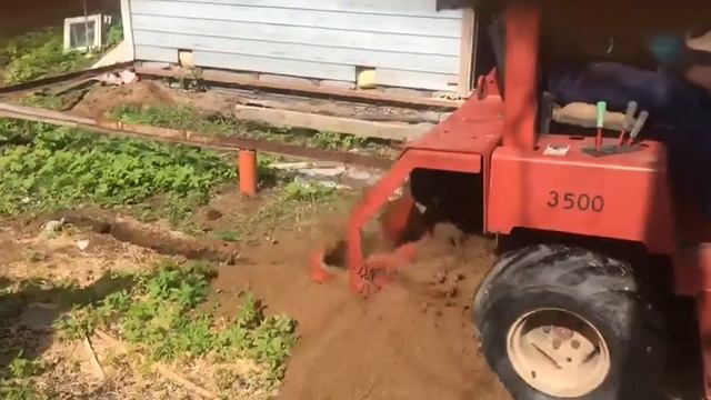 Раскопка траншеи, Ditch Witch, мини-траншее копатель