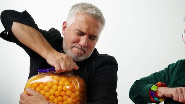 Paul Hollywood & Prue Leith Pick The Best Snack In America | Bon Appétit смотреть онлайн