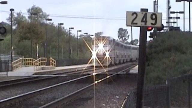 Amtrak Surfliner and Coaster Trains, San Diego, Great K5LA action, 9/13/09 смотреть онлайн