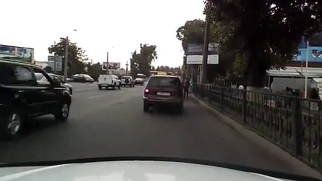 Кража сумки на ходу смотреть онлайн