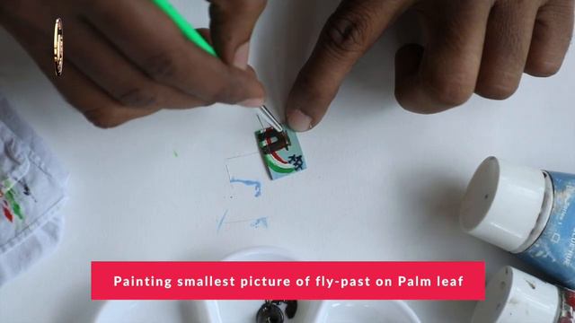Painting smallest picture of fly past on Palm leaf смотреть онлайн