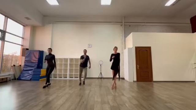 Рабочий процесс❤️? кусочек ча-ча-ча))) и мои ученицы??? смотреть онлайн