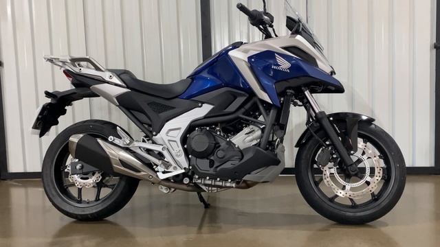 NC750X 2023 0KM - A CROSSOVER DA HONDA смотреть онлайн