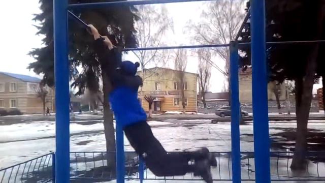 Прыжки с турника на турник смотреть онлайн