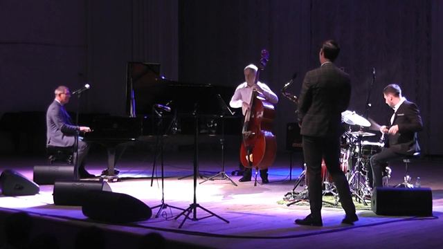 Hoff House.Eve CorneliOus& трио Алексея Подымкина Russian tour.20.07.2019. смотреть онлайн