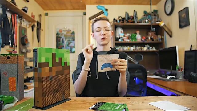 I found a SECRET on the Minecraft XBOX!! (Limited Edition) смотреть онлайн