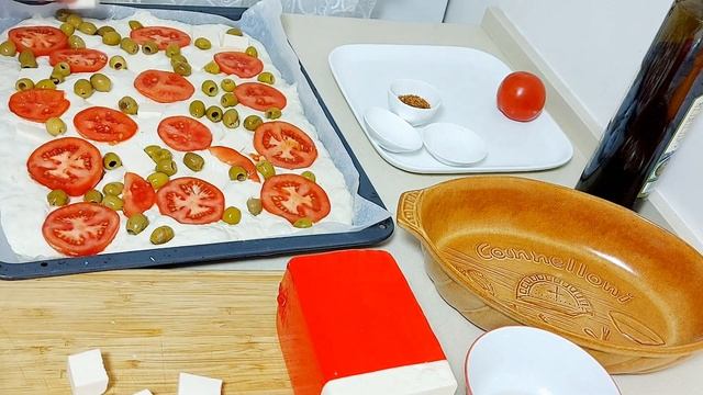 Итальянская Фокачча! С помидорами, сыром и оливками!Тесто как на Чиабатту!Italian focaccia! смотреть онлайн