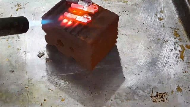 Серебряные контакты////? смотреть онлайн