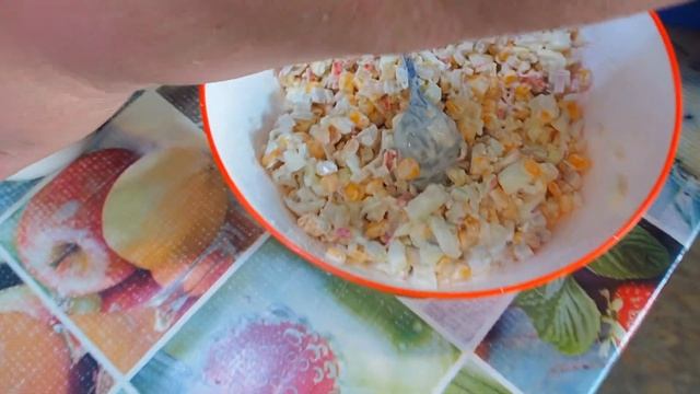 крабовый салат очень вкусный от Галины смотреть онлайн