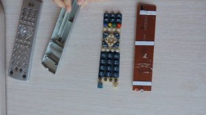 Как разобрать пульт от телевизора своими руками. Что внутри?