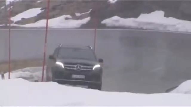 2016 Mercedes Benz GLS Review & Drive смотреть онлайн