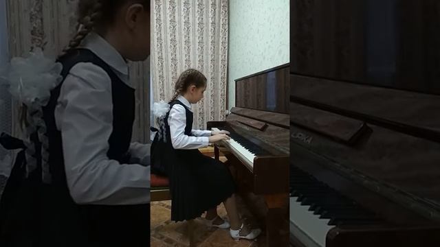 Лобанова Екатерина, С.Майкапар " Маленькая прелюдия" из цикла "Миниатюры" смотреть онлайн