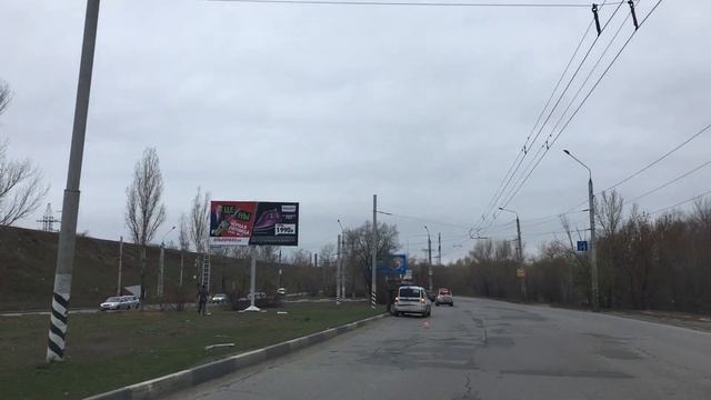Монтаж рекламного банера в г. Балаково на билборде. Бригада рекламного агентства "Буско" смотреть онлайн