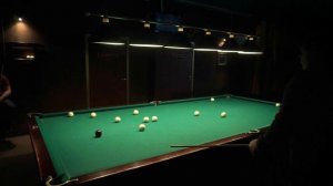 Два шара в одну лузу в партии по свободной пирамиде, русский бильярд