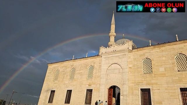 İstanbul'da iki camide aynı anda cift gökkuşağı Eminönü Ezan 60FPS смотреть онлайн