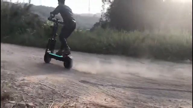 72v 8000W 45Ah13 Inch Off-road  Electric Scooter 110km / H Electric Motorcycle LED Light E-scooter