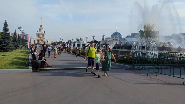 ВДНХ в 10X ускорении смотреть онлайн