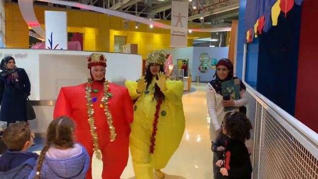 VLOGMAS #1 Santa claus parade???/ Парад Санта Клауса??? Игрушка на ёлку своими руками? смотреть онлайн