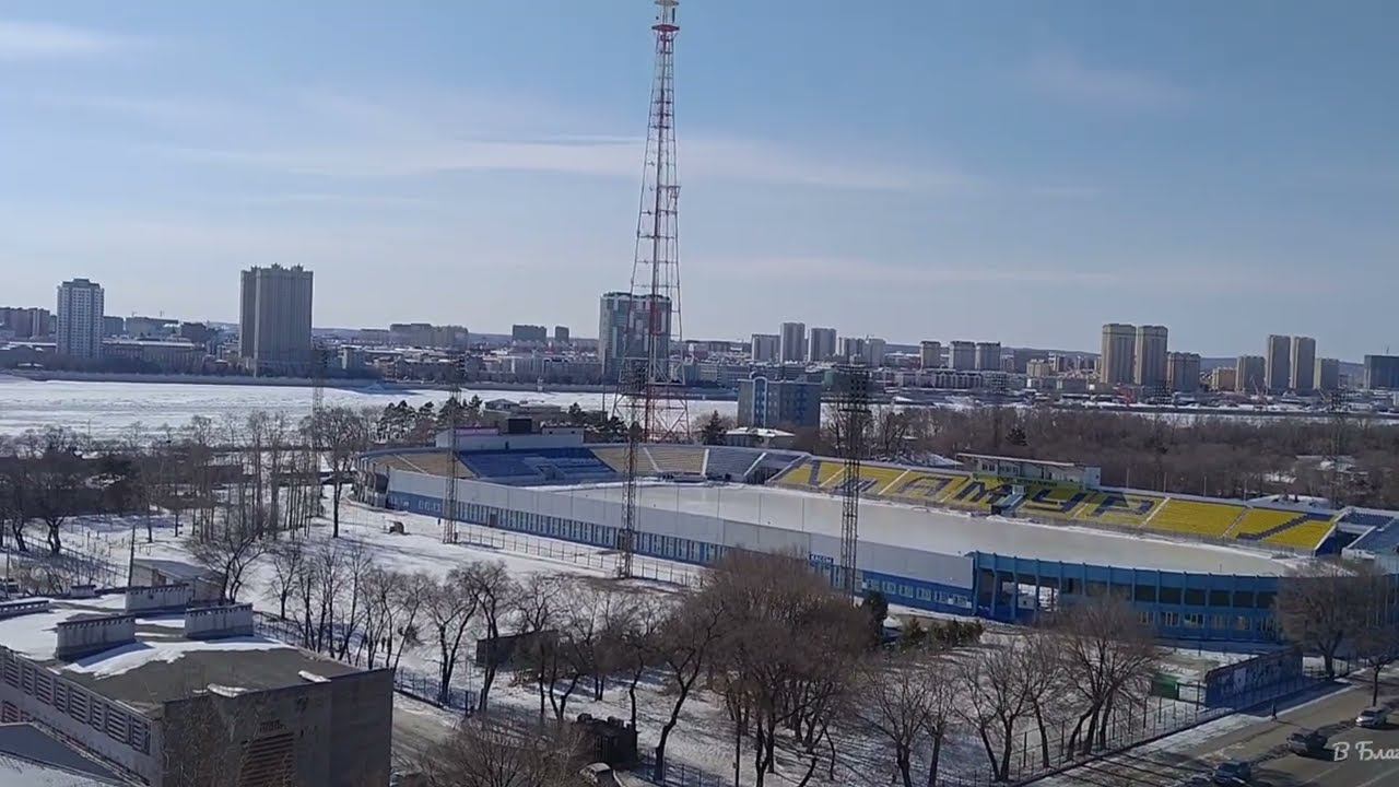 Благовещенск. Вид из дома Ленина 213 на южную и северную стороны. Вид на стадион, ДВОКУ, Китай. смотреть онлайн