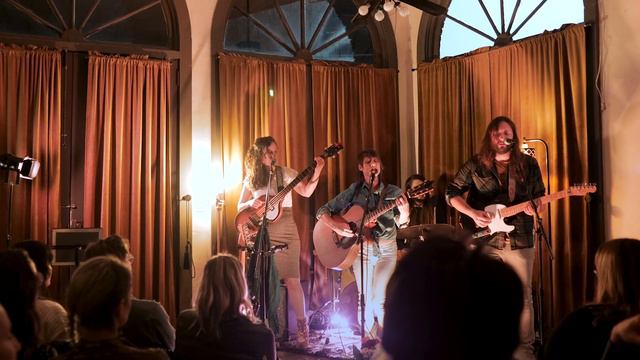 "Ohio" Live at Story Parlor смотреть онлайн