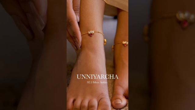 SILVER LOTUS KUNDAN 3 MOTIFS ANKLET смотреть онлайн