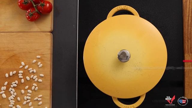 Тушеная американская говядина с томатно-чесночной фасолью