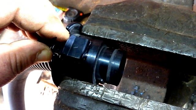 Суперклей и сода - это работает смотреть онлайн
