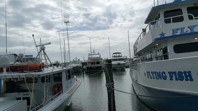 ЯХТКЛУБ Катера. Лодки. Яхты США. ВИД Территория БОГАТСТВА. Роскошь Америки. Прогулка по океан. ОБЗО смотреть онлайн