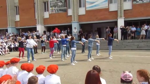 Танцы, песни, шутки, в школе МЧС №70 г. Пензы смотреть онлайн