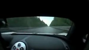 Скайлайн рвет бугатти вейрон