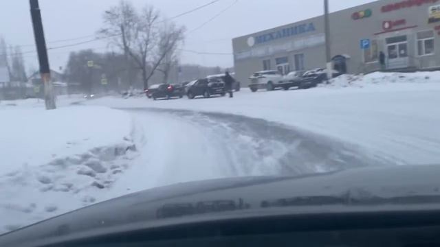 Весь день на дорогах Магнитки/едим fast food/Непогода в городе смотреть онлайн