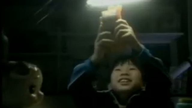 Chee Chai Alien 2001Creatures - Commercial смотреть онлайн