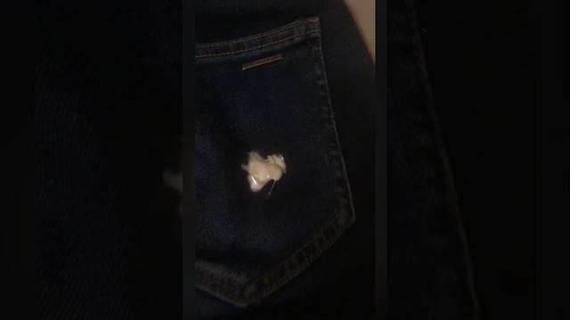 «Вляпалась!» или как быстро и без нервов убрать жвачку с одежды смотреть онлайн