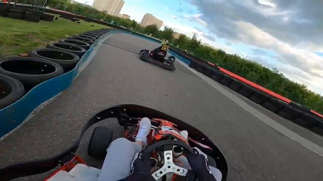 Трафик в Медведково или "Клубные права подождут" Картинг X-Ti Pilot Go-Kart смотреть онлайн