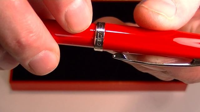 Sheaffer Ferrari 100 Ballpoint Pen смотреть онлайн
