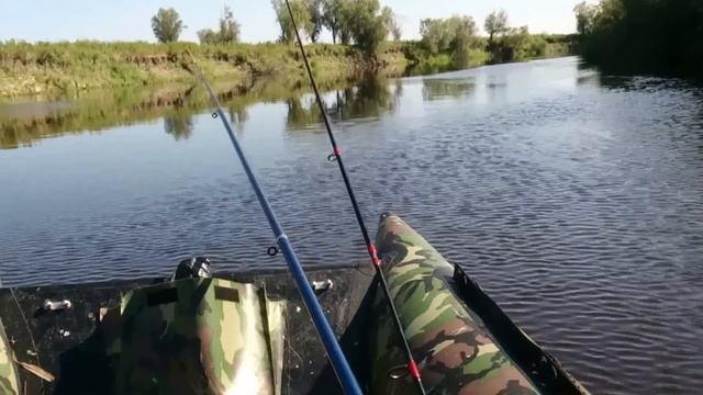 Катамаран HDX - мотор HDX 4такта  9.8л/с река Омь