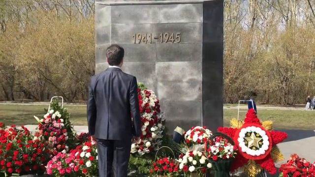 Спасибо, солдат - Константин Зущик (авторы: А.Страцевский-Т.Белова) смотреть онлайн