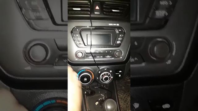 Отключаем автоматическое включение кондиционера kia rio, солярис при переводе печки на стекло смотреть онлайн