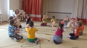 Оркестр с использованием нетрадиционных музыкальных инструментов.