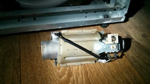 Замена ТЭНа (нагревательного элемента) в посудомоечной машине Hansa смотреть онлайн